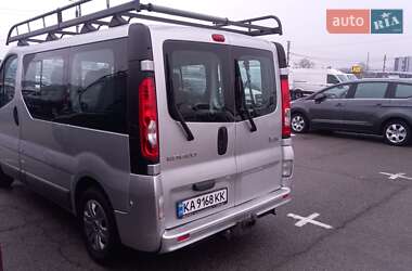 Минивэн Renault Trafic 2012 в 