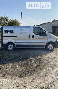 Грузовой фургон Renault Trafic 2005 в Львове