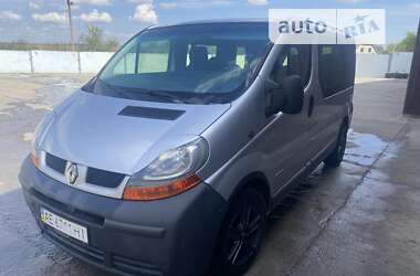 Мінівен Renault Trafic 2005 в Кривому Розі