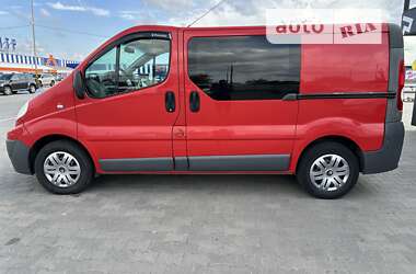 Вантажний фургон Renault Trafic 2012 в Чернівцях