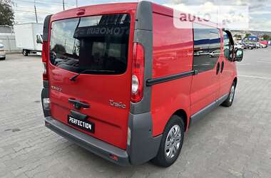 Вантажний фургон Renault Trafic 2012 в Чернівцях