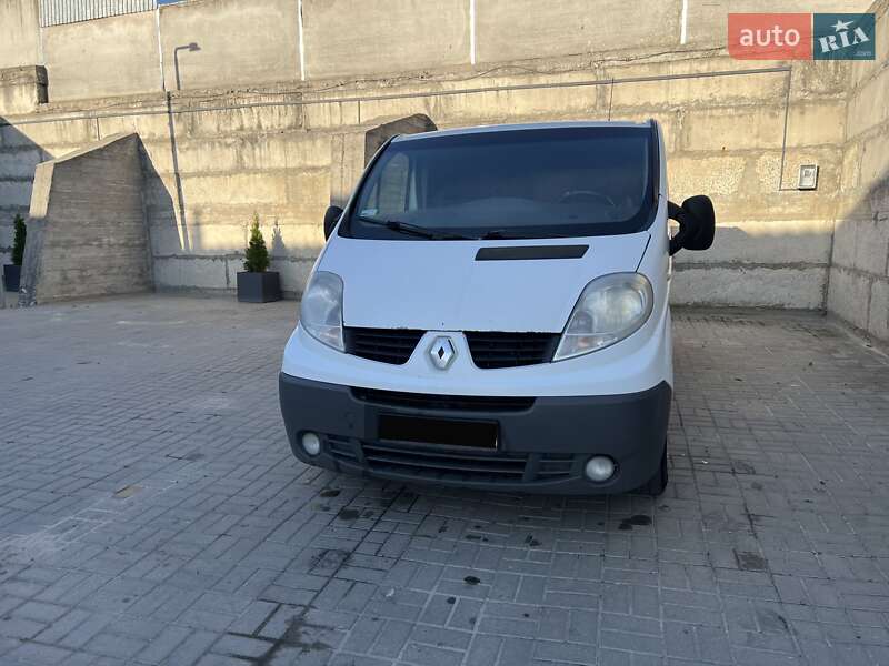 Renault Trafic 2012