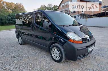 Минивэн Renault Trafic 2002 в Кицмани