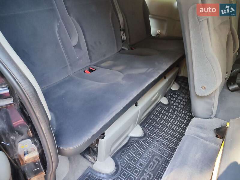 Мінівен Renault Trafic 2013 в 