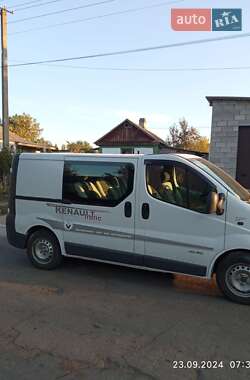 Мікроавтобус Renault Trafic 2005 в Новоукраїнці