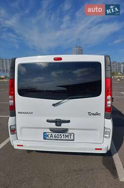 Минивэн Renault Trafic 2014 в 
