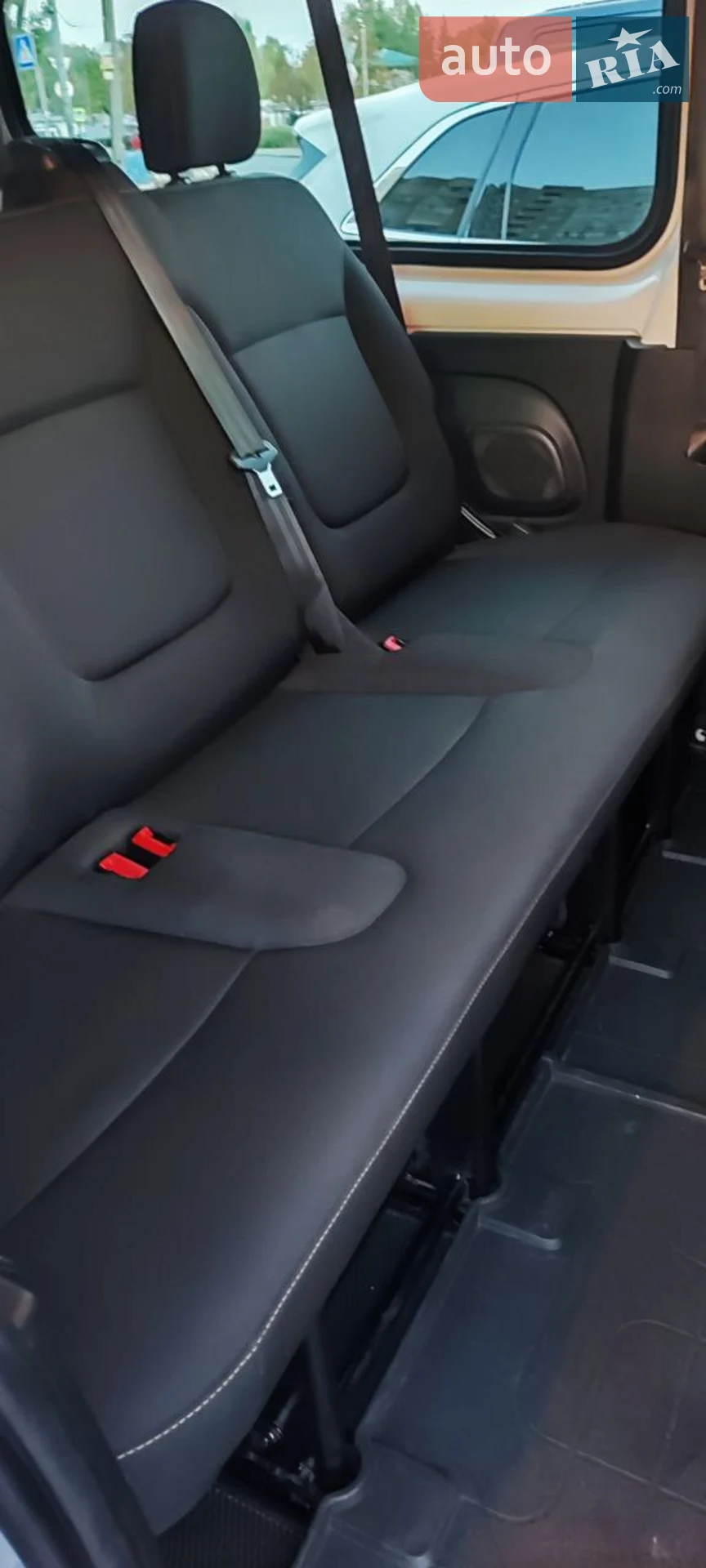 2017 Renault Trafic - мініатюра 13