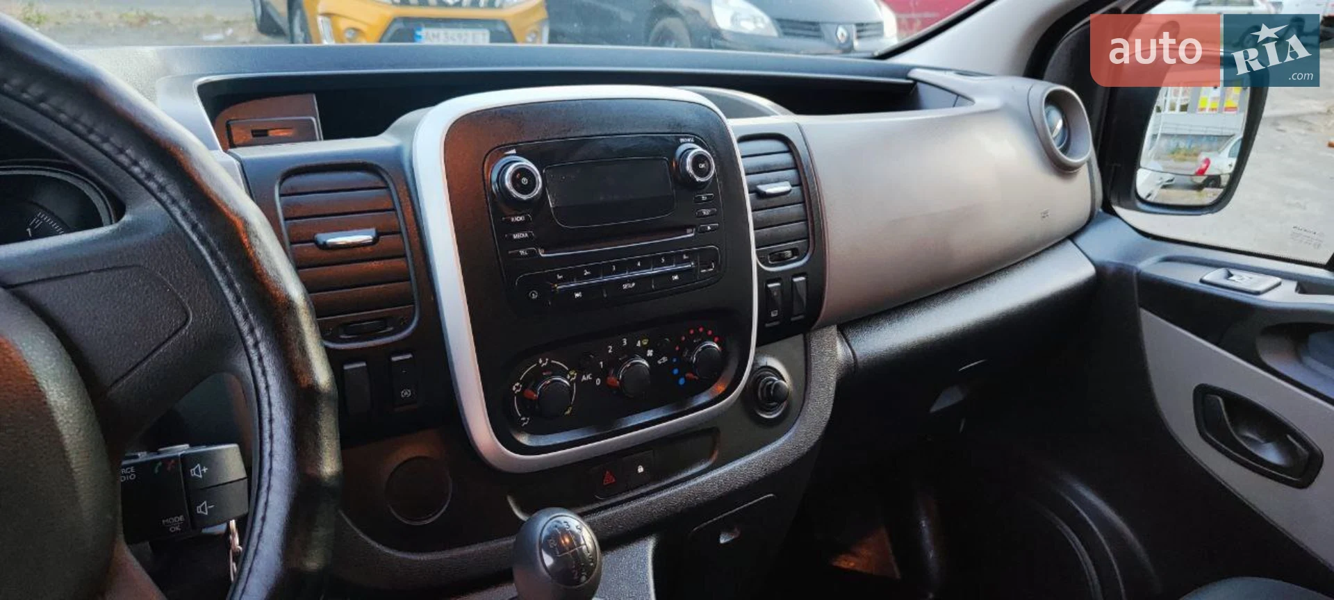 2017 Renault Trafic - мініатюра 12