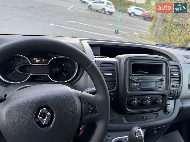 Грузовой фургон Renault Trafic 2015 в Днепре фото 12 Грузовой фургон Renault Trafic 2015 в Днепре