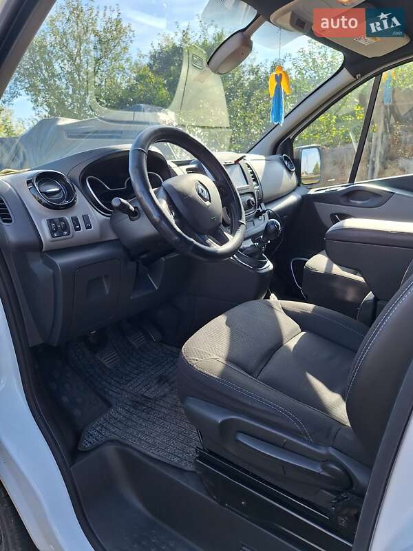 Мінівен Renault Trafic 2016 в Зачепилівці