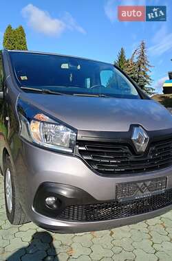 Минивэн Renault Trafic 2015 в Дубно