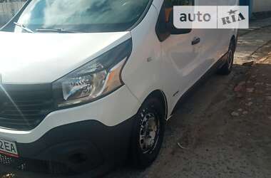 Грузовой фургон Renault Trafic 2015 в Житомире