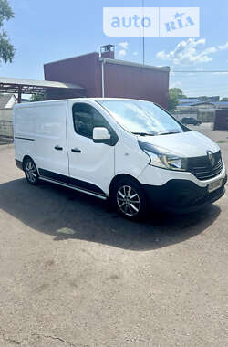 Вантажний фургон Renault Trafic 2015 в Чернігові