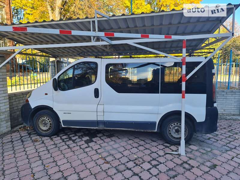 Renault Trafic 2004