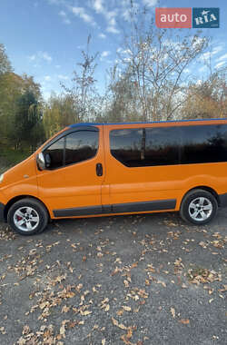 Минивэн Renault Trafic 2008 в Хырове