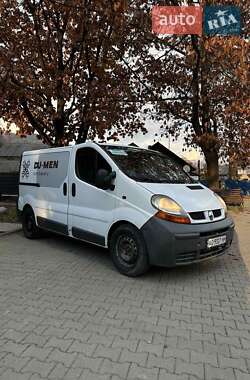 Минивэн Renault Trafic 2006 в Рахове