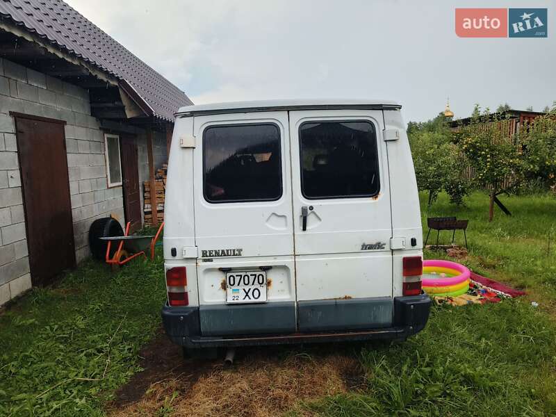 Мінівен Renault Trafic 1993 в Рокитному