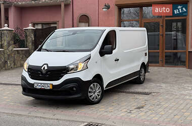 Вантажний фургон Renault Trafic 2019 в Сваляві