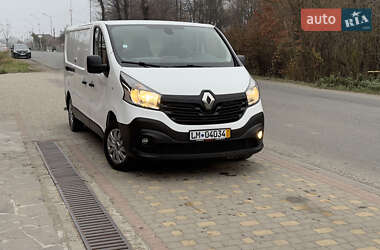 Вантажний фургон Renault Trafic 2019 в Сваляві