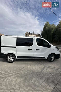 Вантажний фургон Renault Trafic 2015 в Тернополі