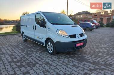 Вантажний фургон Renault Trafic 2013 в Рівному