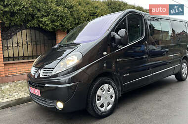 Грузопассажирский фургон Renault Trafic 2012 в Луцке