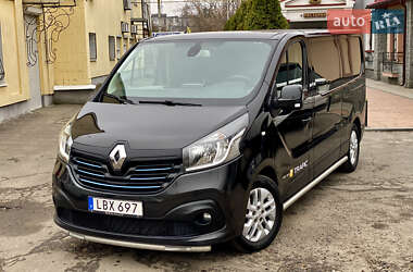 Грузовой фургон Renault Trafic 2015 в Полтаве