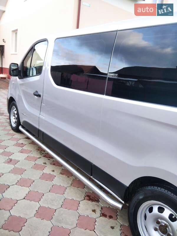 Минивэн Renault Trafic 2015 в Самборе