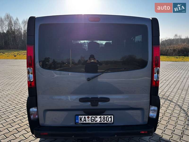 Минивэн Renault Trafic 2011 в Полтаве фото 9 Минивэн Renault Trafic 2011 в Полтаве