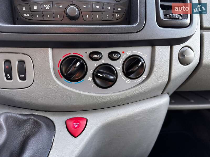Минивэн Renault Trafic 2011 в Полтаве фото 20 Минивэн Renault Trafic 2011 в Полтаве