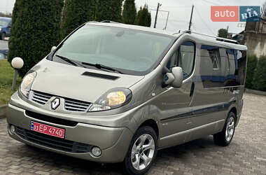 Минивэн Renault Trafic 2012 в Сарнах