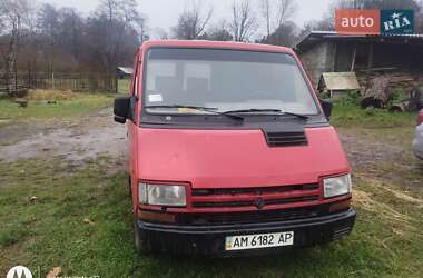 Вантажний фургон Renault Trafic 1992 в Новому Розділі