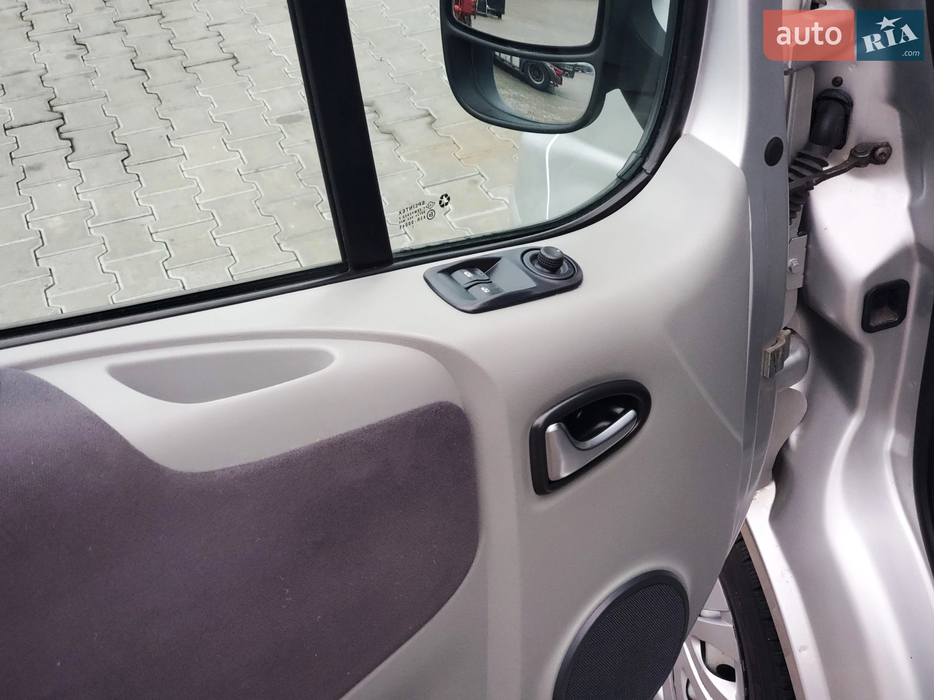 2011 Renault Trafic - мініатюра 8