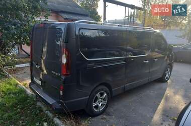 Минивэн Renault Trafic 2015 в 