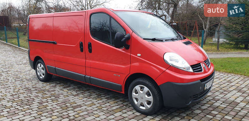 Грузовой фургон Renault Trafic 2012 в Львове