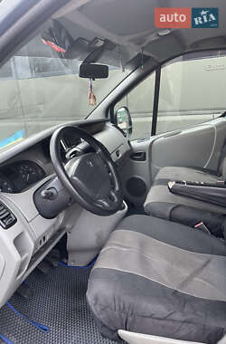 Мінівен Renault Trafic 2006 в Хмельницькому