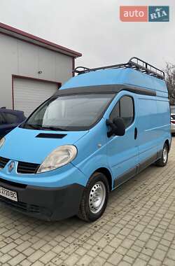 Вантажний фургон Renault Trafic 2007 в Чернівцях