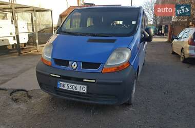 Минивэн Renault Trafic 2002 в Остроге