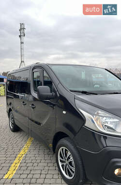 Мінівен Renault Trafic 2015 в Чернівцях