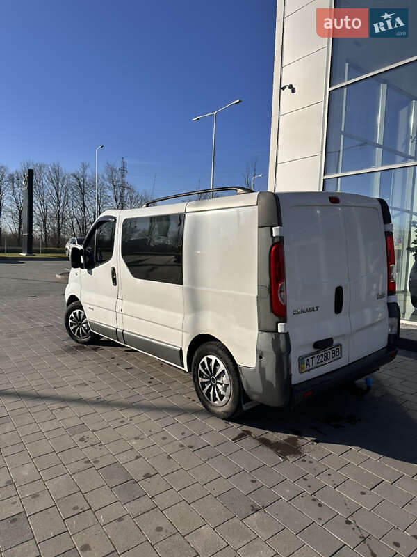 Минивэн Renault Trafic 2008 в Ивано-Франковске
