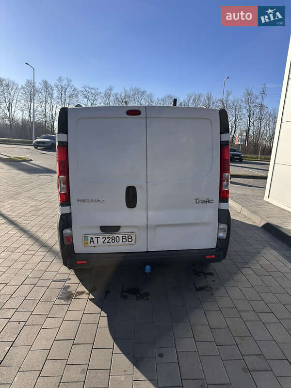 Минивэн Renault Trafic 2008 в Ивано-Франковске