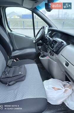 Мінівен Renault Trafic 2006 в Нововолинську