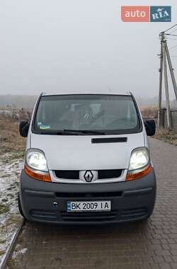 Мінівен Renault Trafic 2006 в Рівному