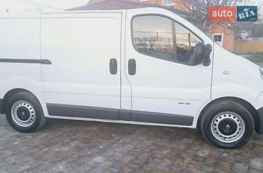 Вантажний фургон Renault Trafic 2012 в Вараші