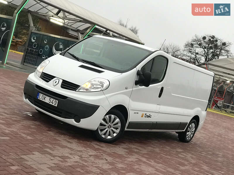 Минивэн Renault Trafic 2012 в Ровно