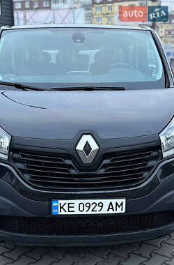 Мінівен Renault Trafic 2015 в Дніпрі