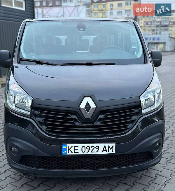 Мінівен Renault Trafic 2015 в Дніпрі