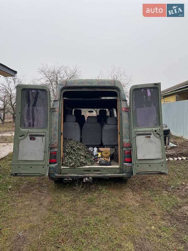 Грузопассажирский фургон Renault Trafic 1990 в Полтаве