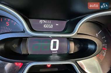 Грузовой фургон Renault Trafic 2020 в 