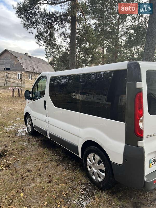 Минивэн Renault Trafic 2006 в Рокитном фото 3 Минивэн Renault Trafic 2006 в Рокитном